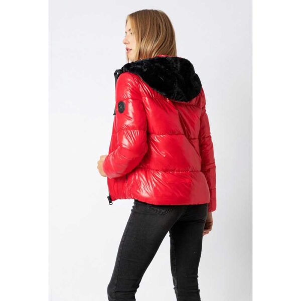 Waterproof jacket fur hood